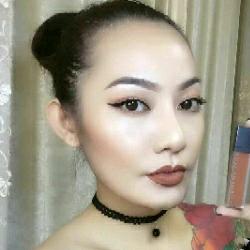 娜鲁维美人美妆店