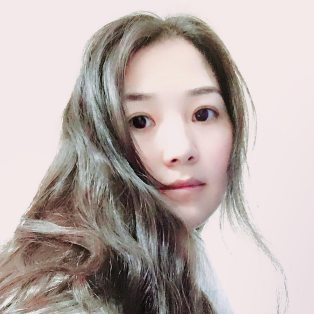 小妞爱吃鱼🐠