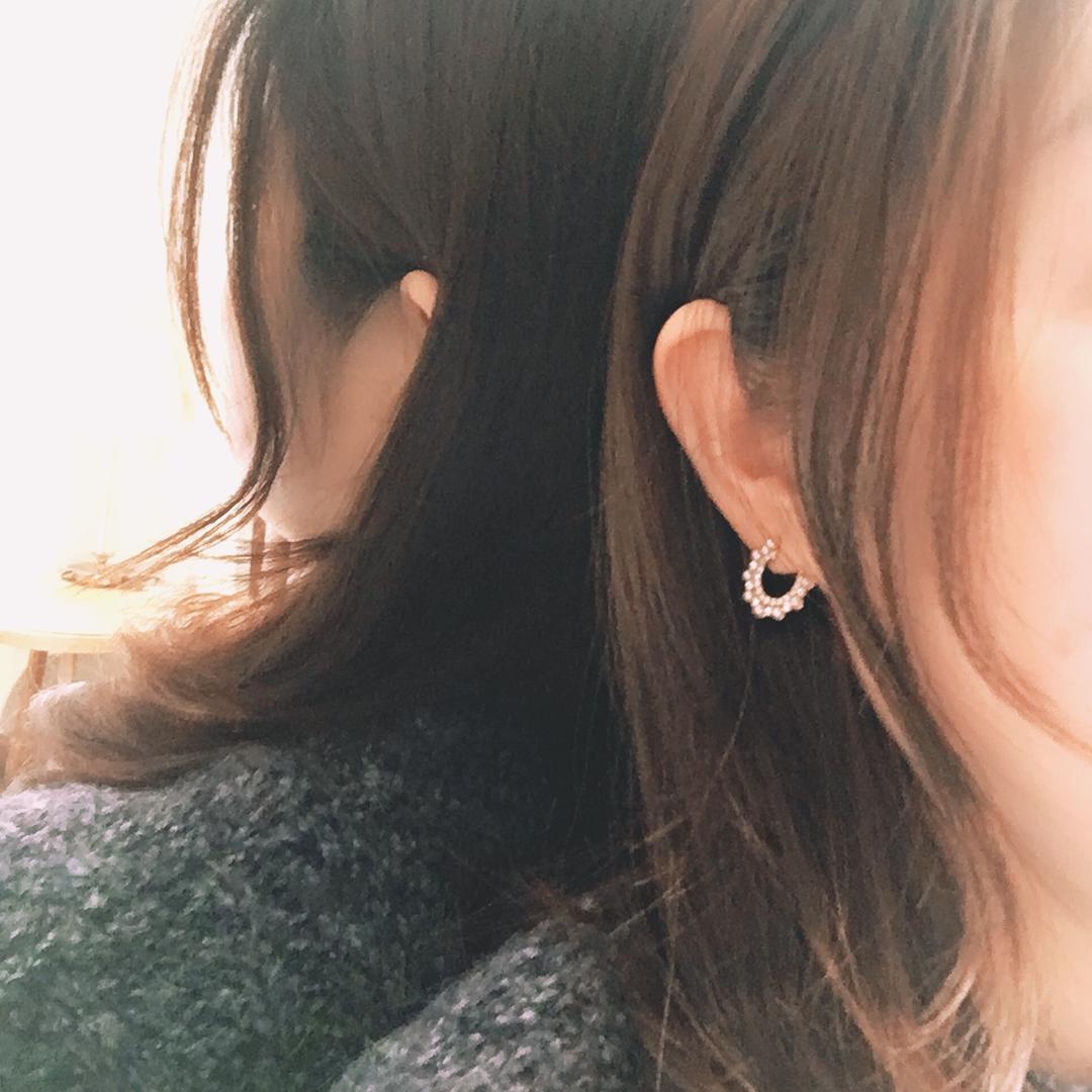 依依