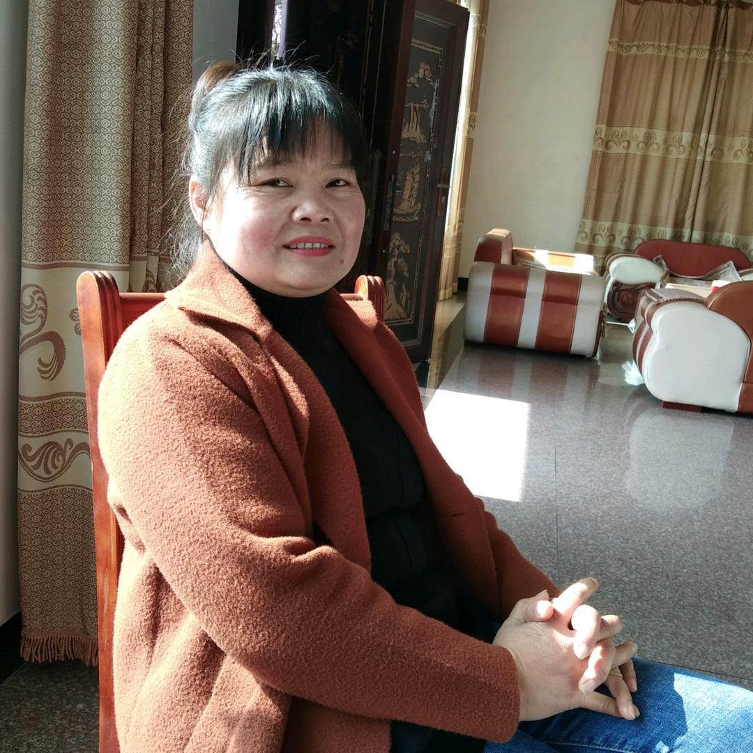莉莉