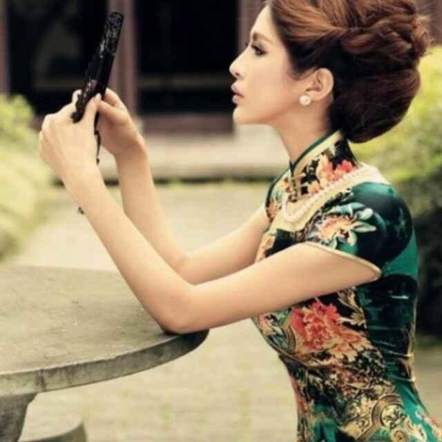 芸䒳䒳(彩色童话)