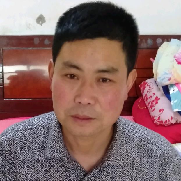 爱歌人