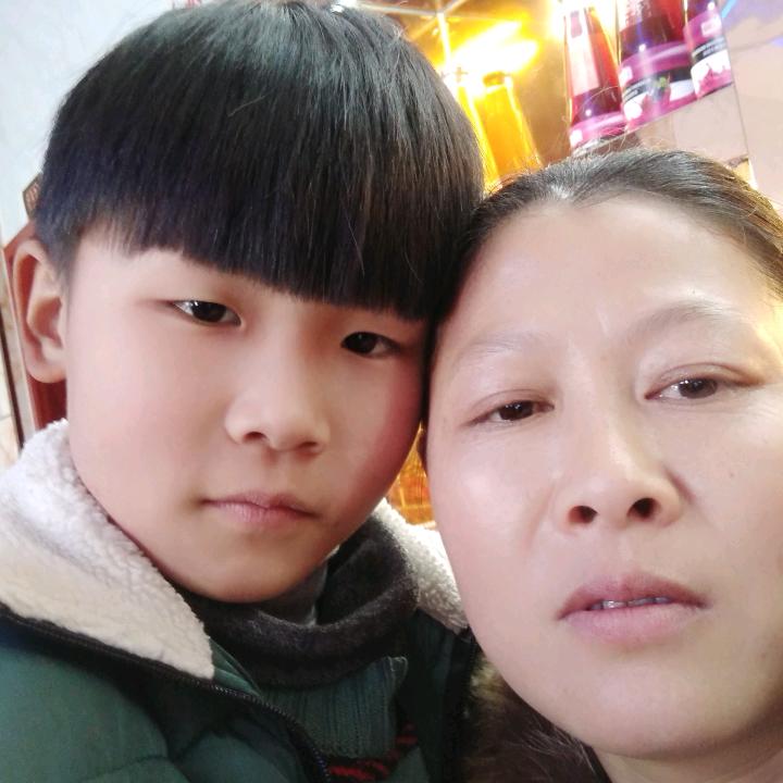 品香楼大酒店老板娘