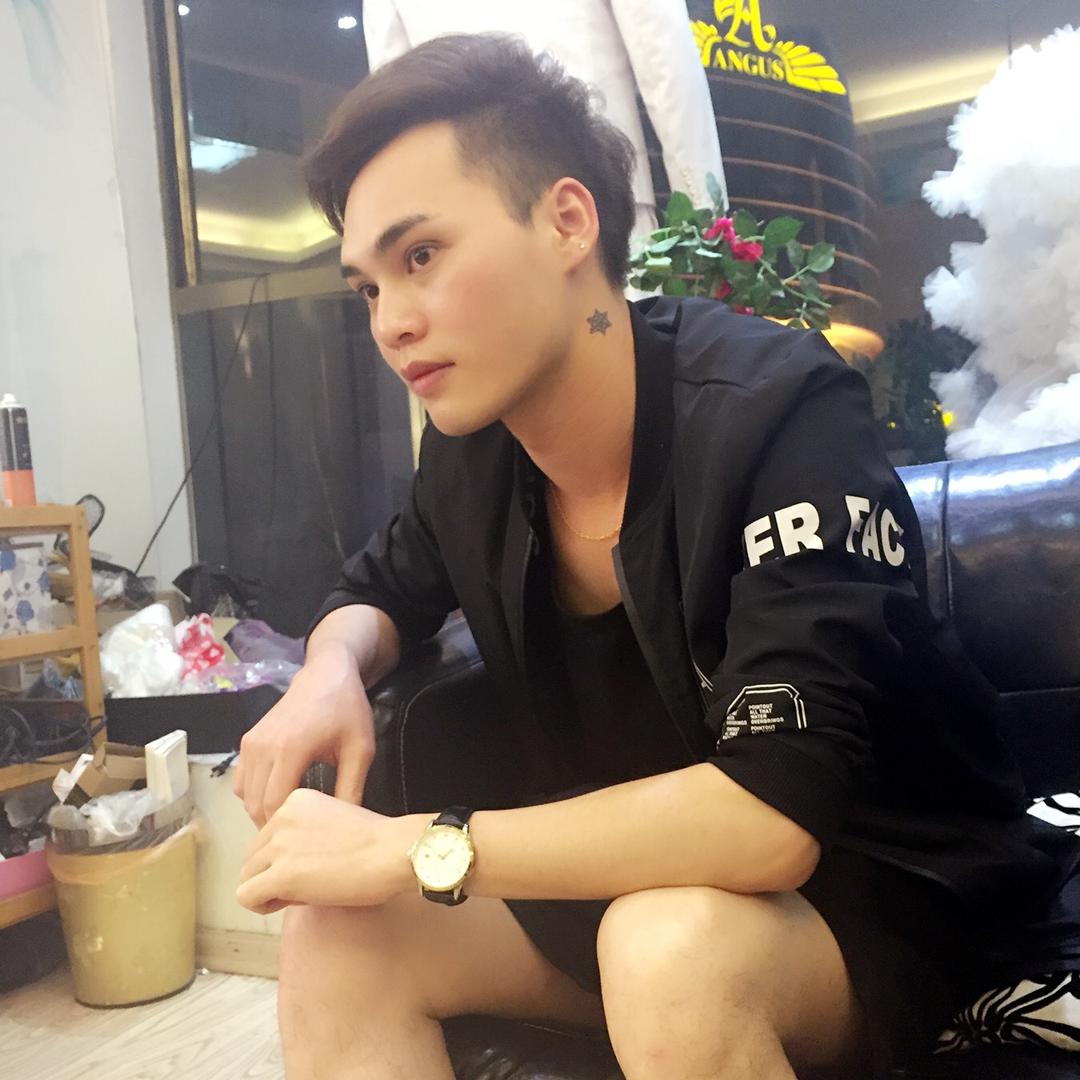 肤白貌美的二官