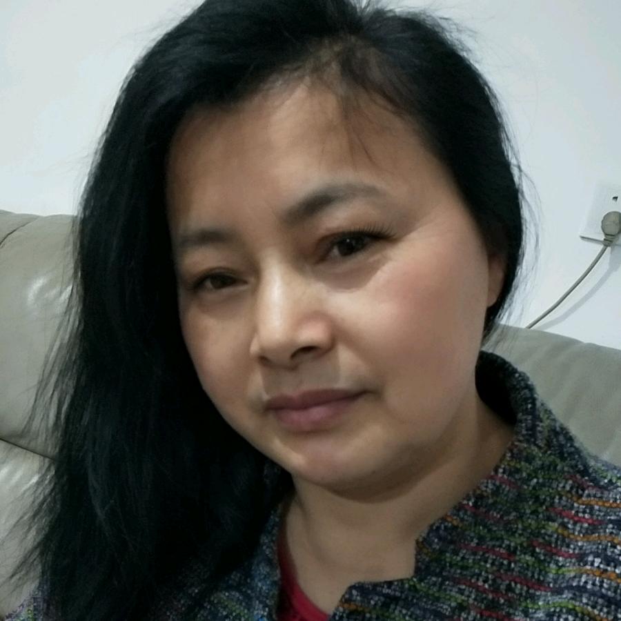 向红爱跳舞