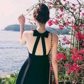 @曾曾。