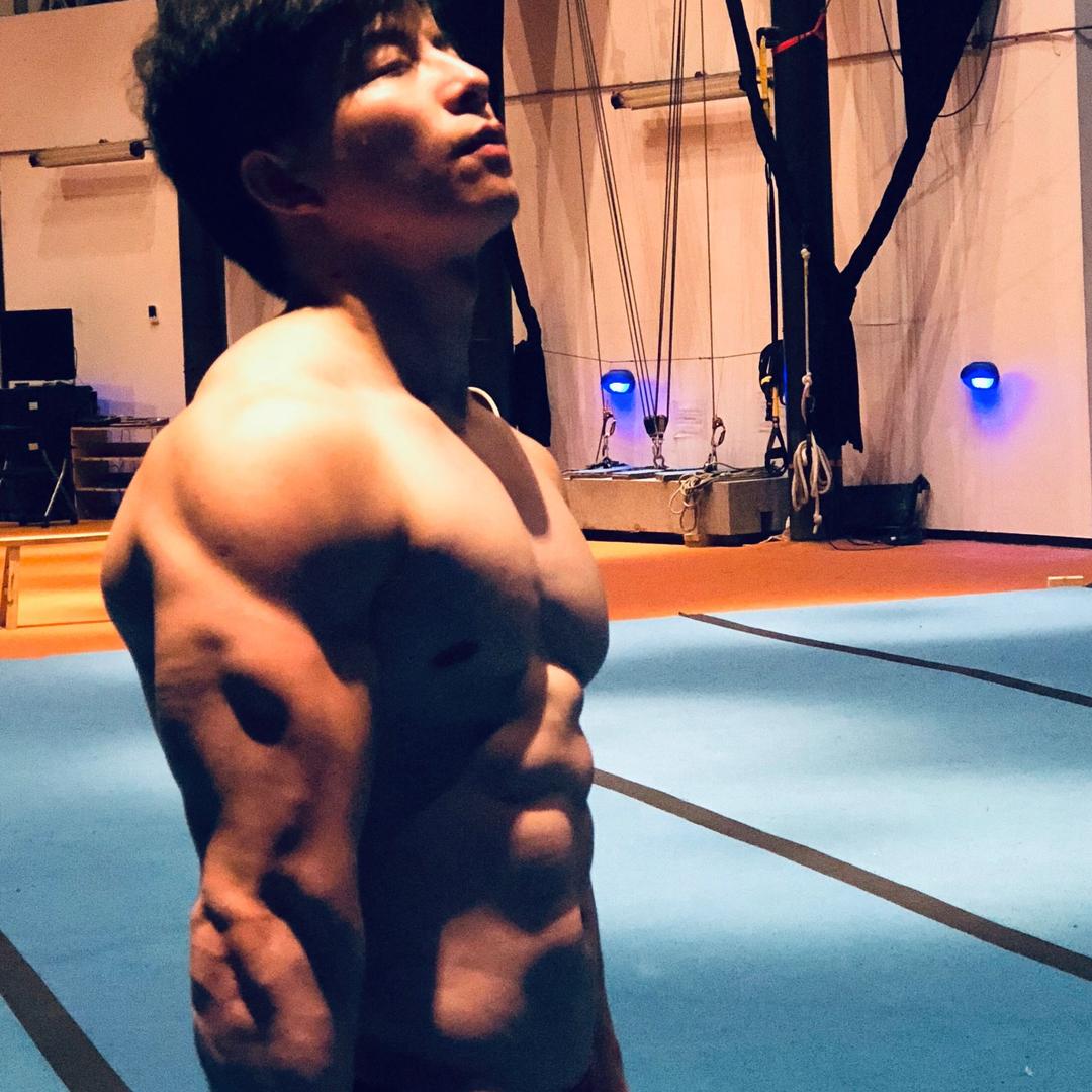 雄先生