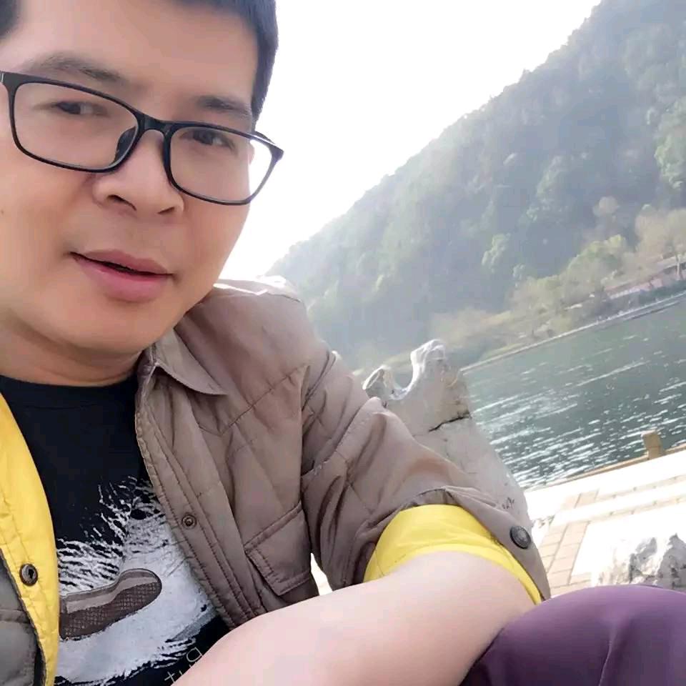 酒酒相伴