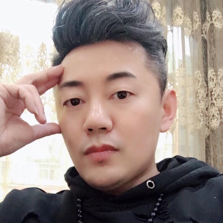 吉林市减龄发型设计  辛伟