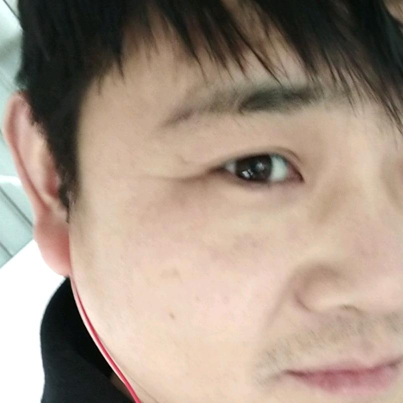 蟑螂叫小强
