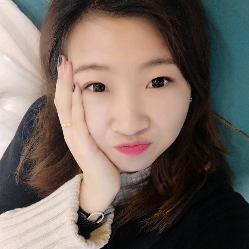 璐璐。