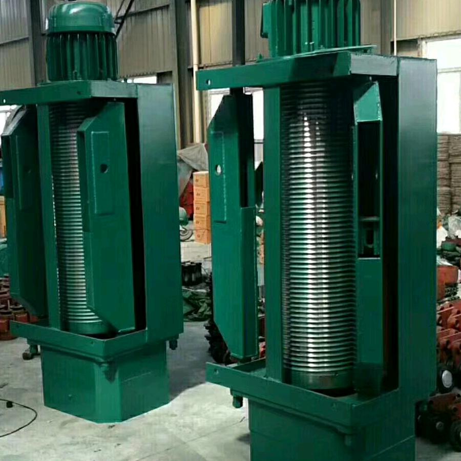 河南领起公司：旋臂吊货梯简易起重机