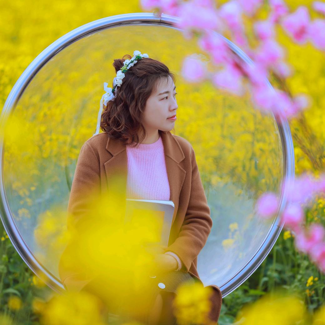 专业建别墅的秋萍