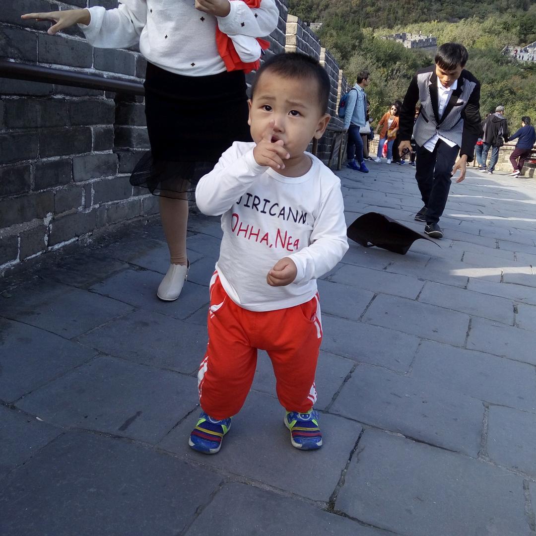 东