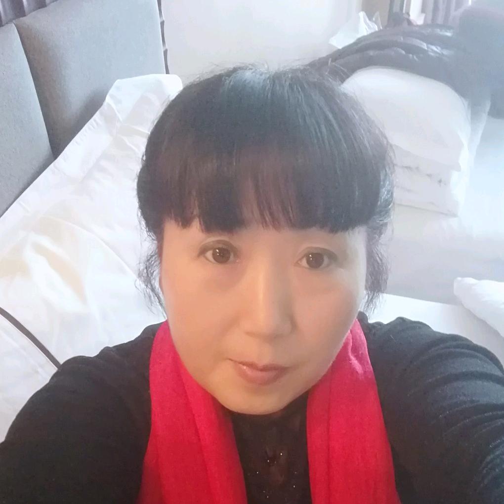 英子