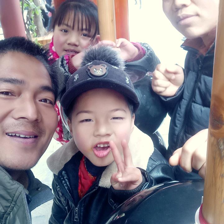 用户595738986941