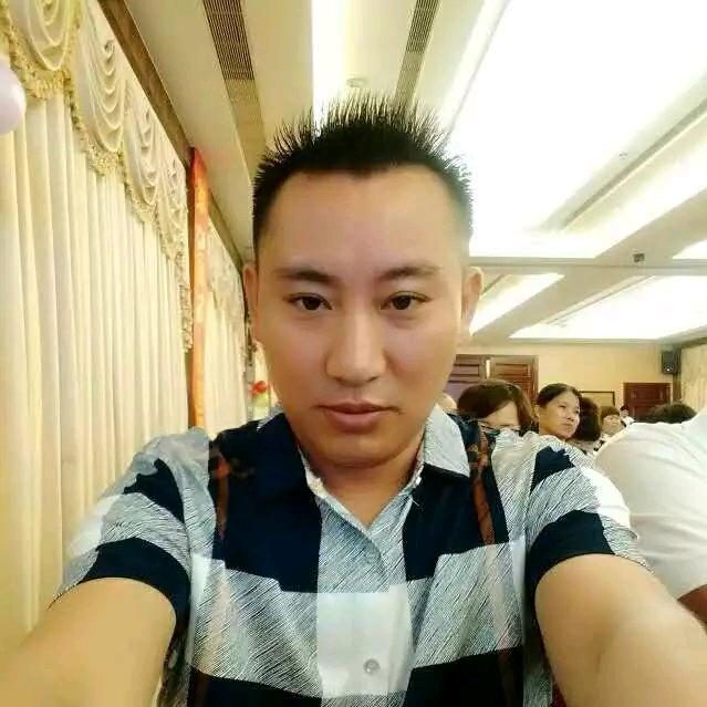 广州贵新军鸿汽车租赁有限公司