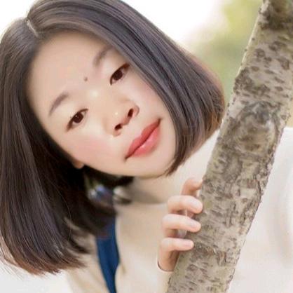 娜娜^O^