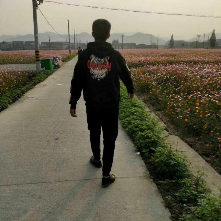 🌈旭仔,头总疼