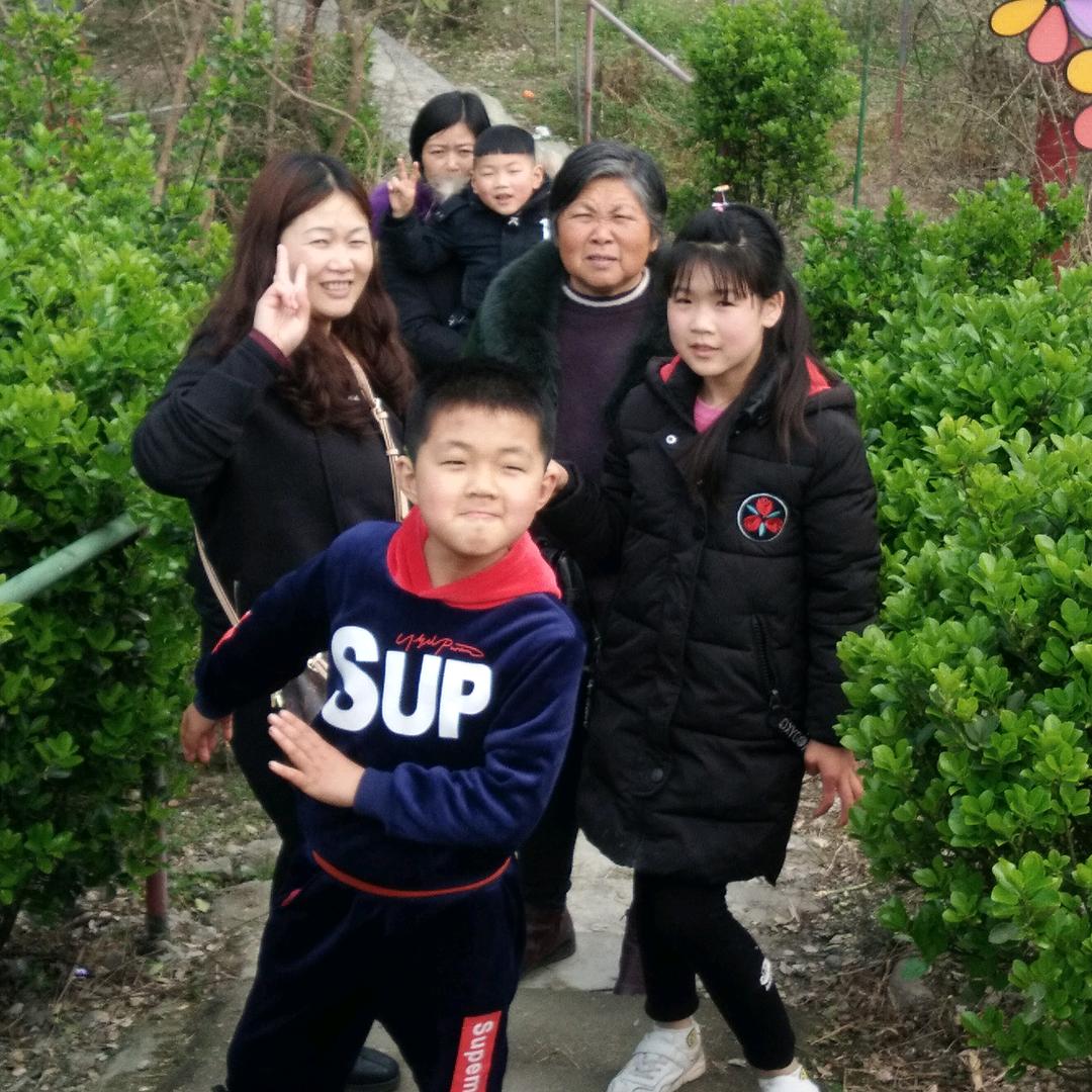 一家人