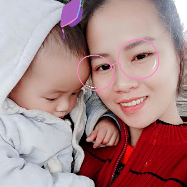 一周岁七彩儿子和就第一好群友了