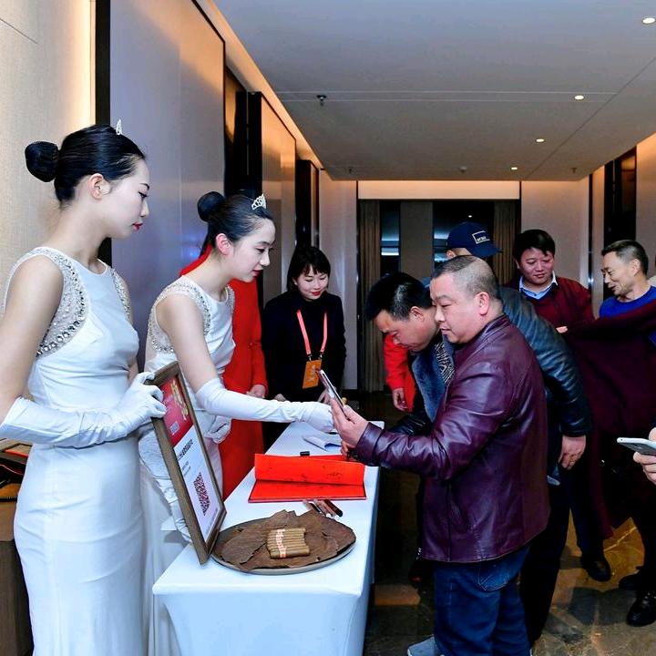 江城小子❤二锅头