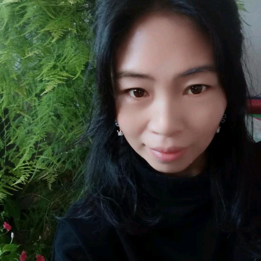 莉莉
