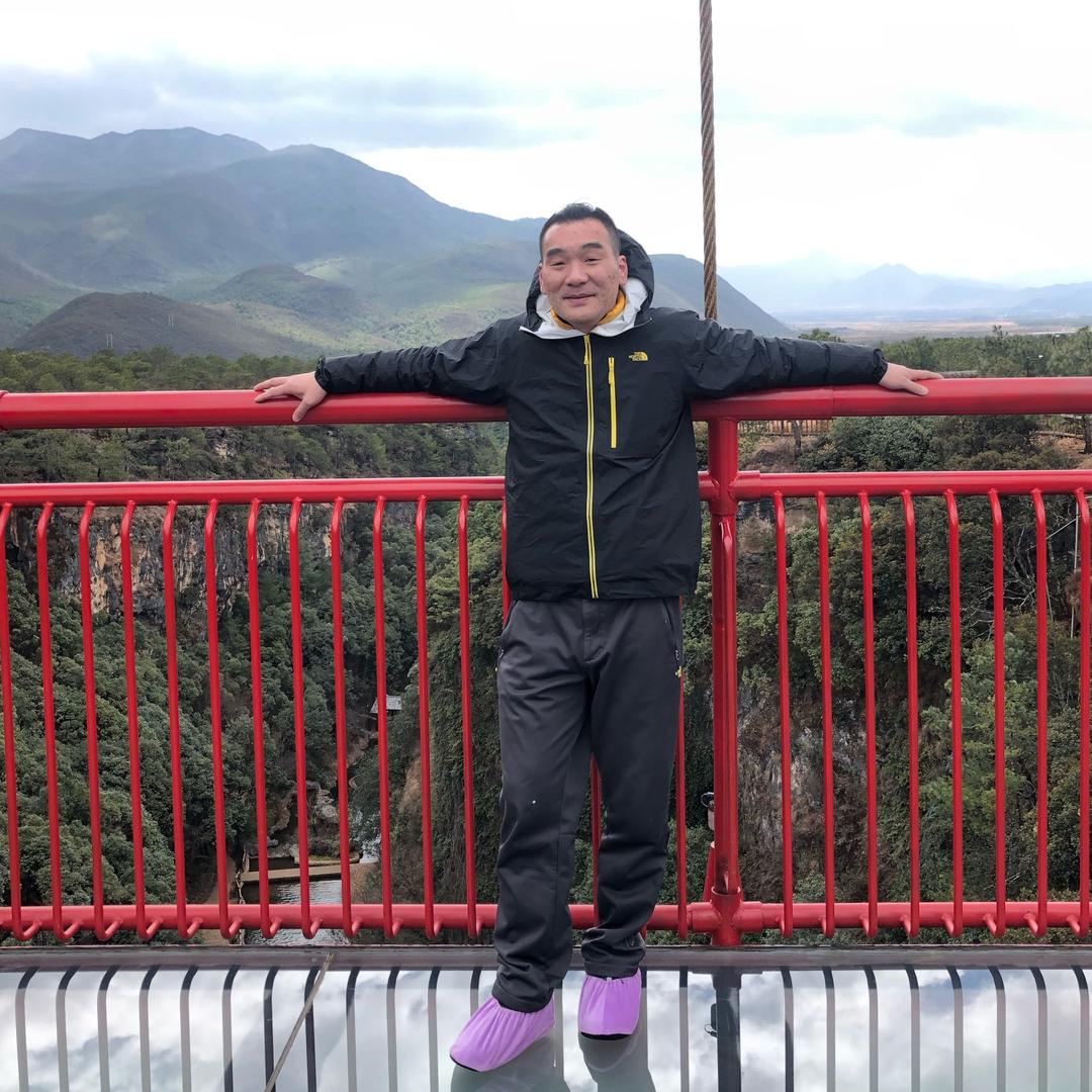 游泳的大闸蟹