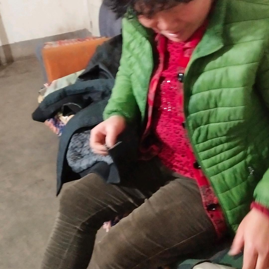 ！敷丷丿丫