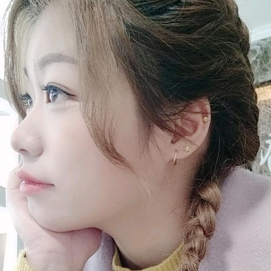 金凤，