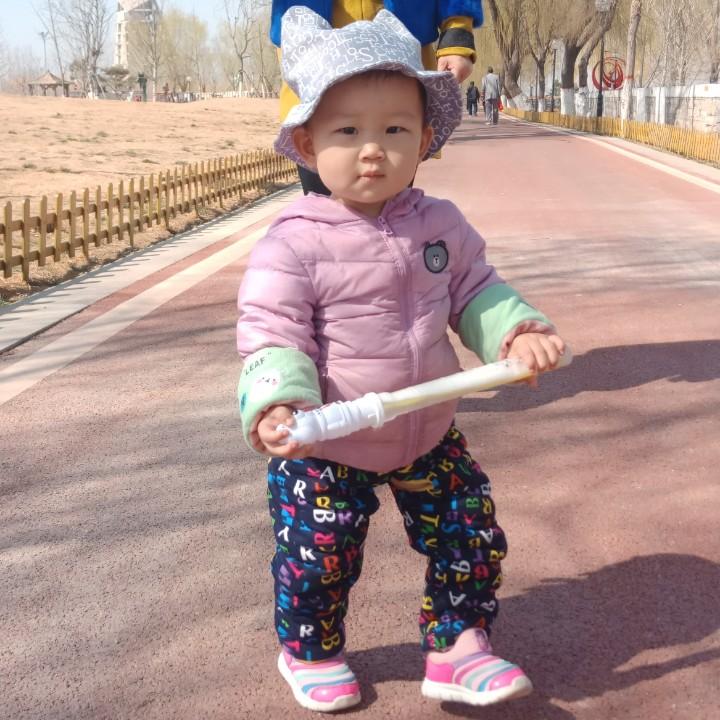 杺杺向荣