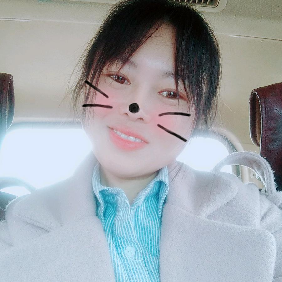 谭家四姐爱臭美😜