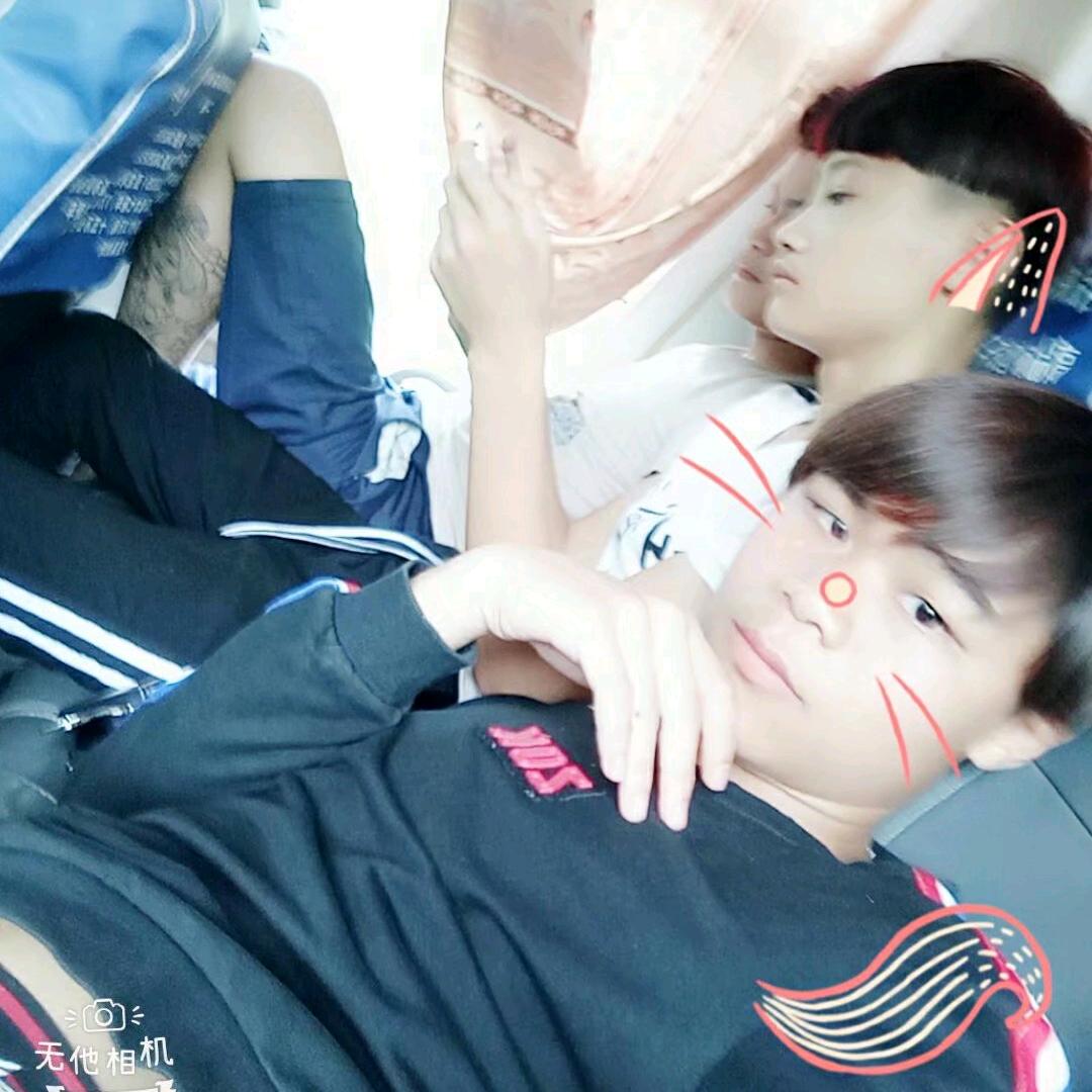 骑着小猪猪看日落