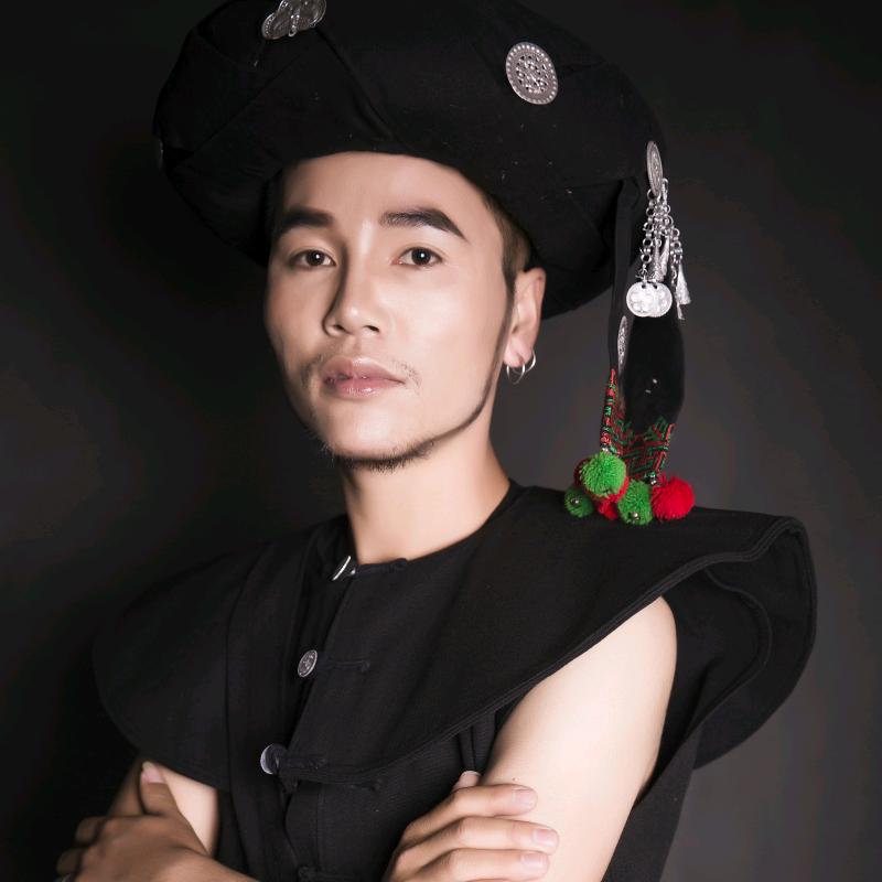云南哈尼语彝语歌手啊班鲁