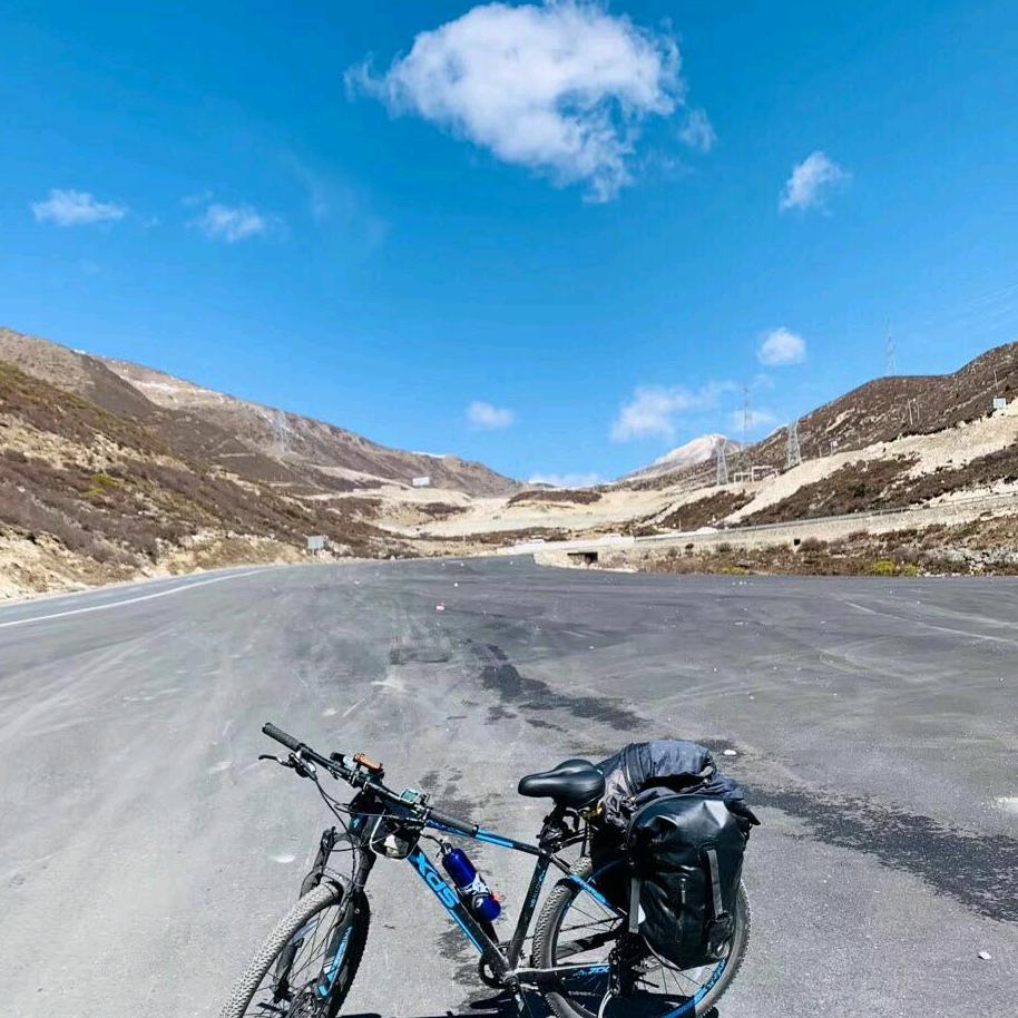 艾速欧润安运动户外专卖店