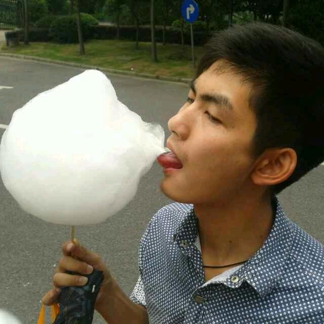 大橙子～🍊（秘制鸡锁骨）金墩广场