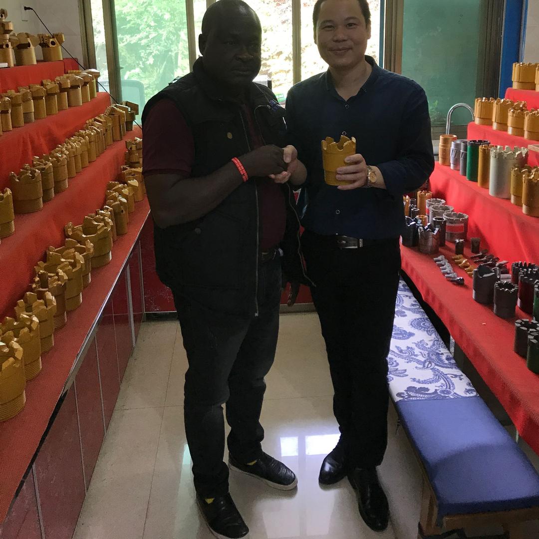 锋速钻头厂李晓欢