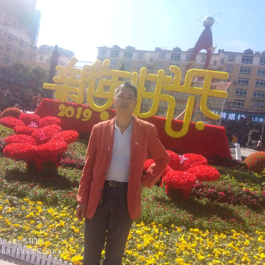 喜欢聊天的哥哥