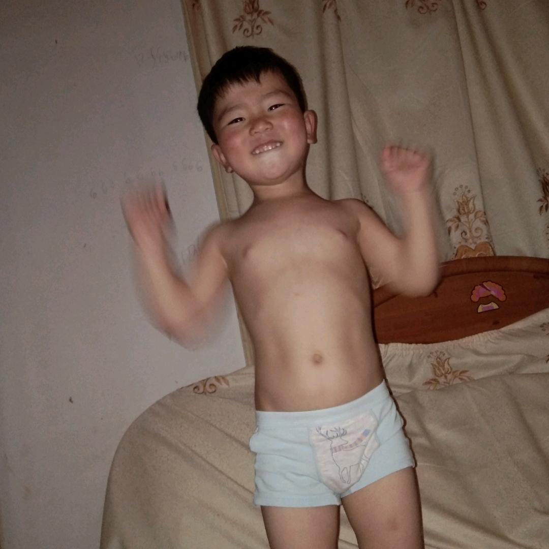 南昌裁剪人（陈小豹）