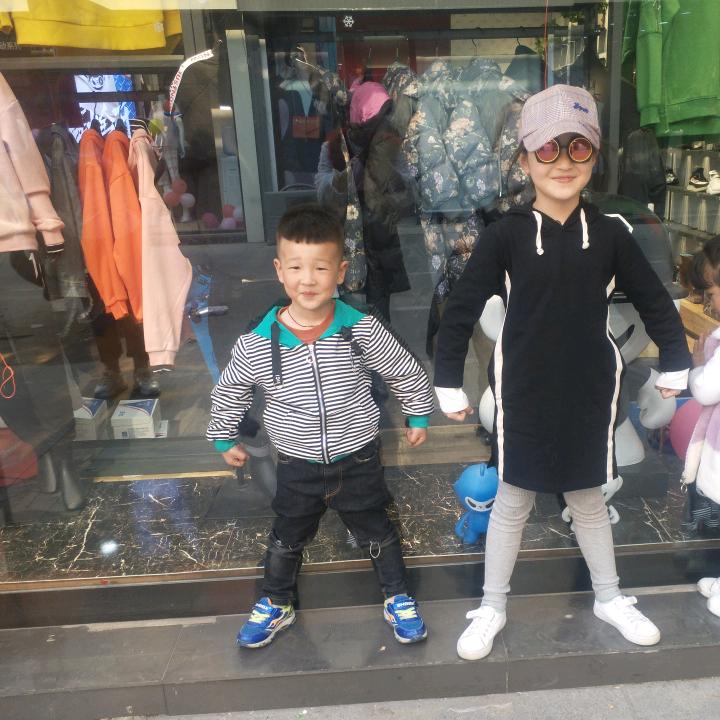两宝贝妈咪