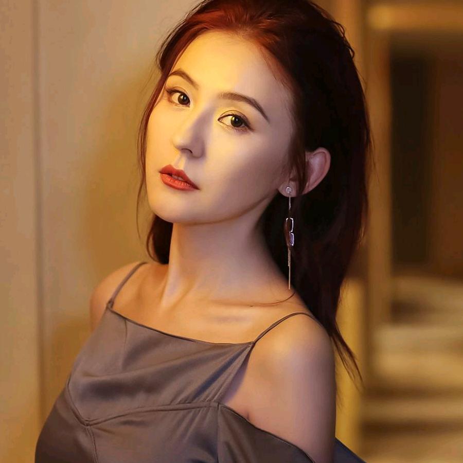 甜甜的笑容（作品搞笑，纯属娱乐）对口型