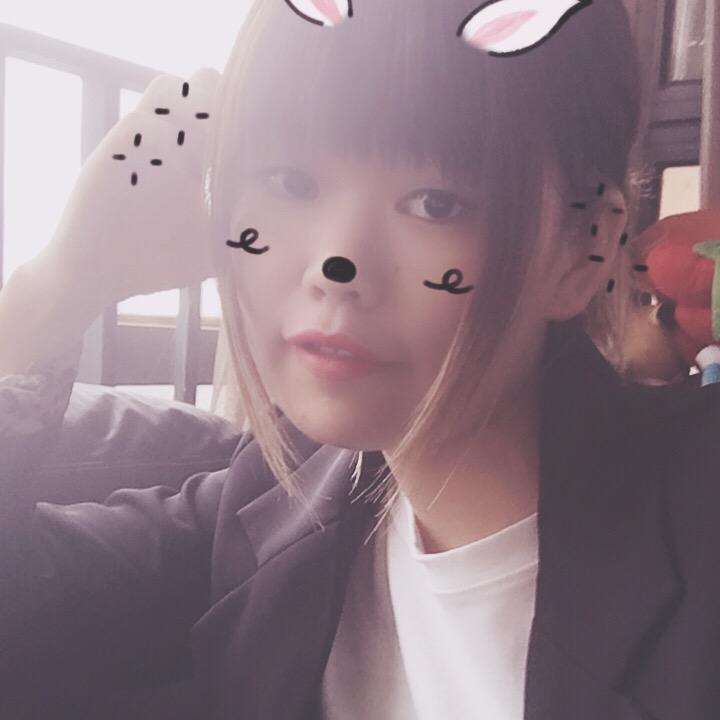 Aଘ( 皮卡丘的守护 )ଓ⁾⁾🥰