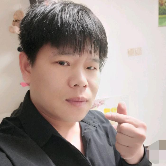 嘚瑟的小孩儿