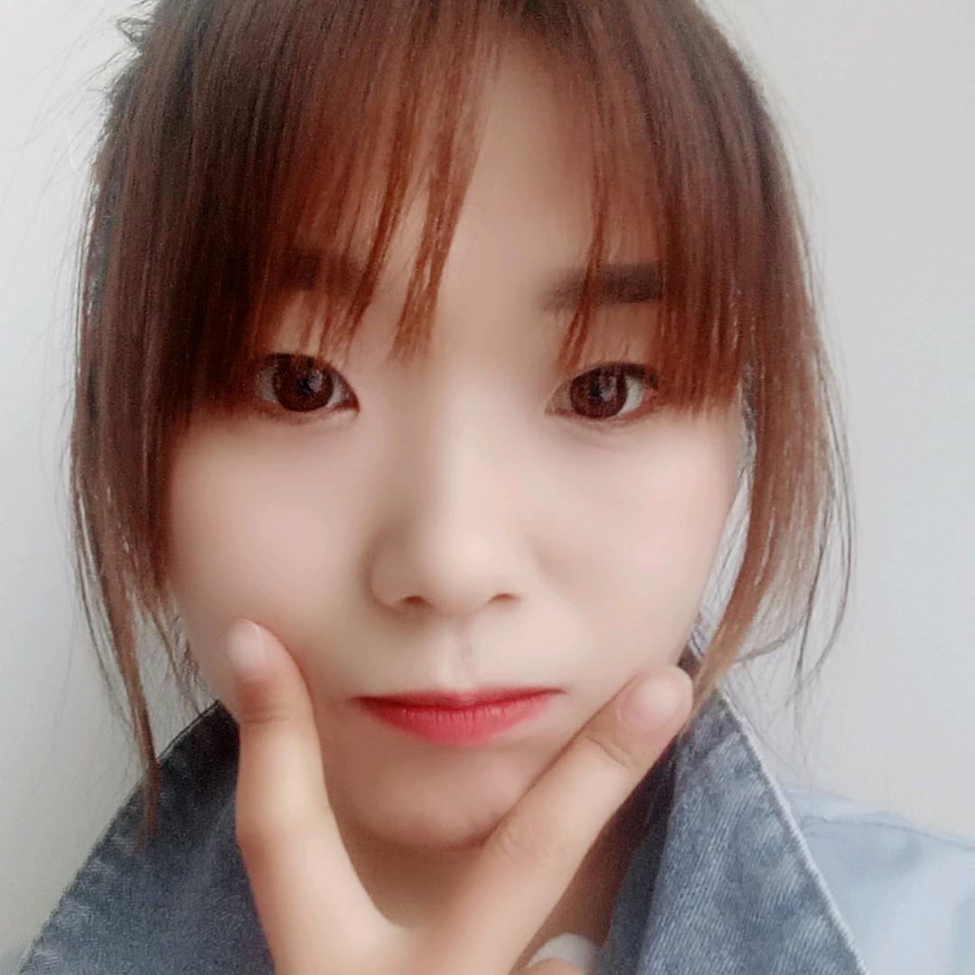 李女士_