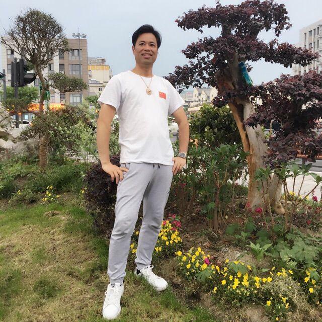 斯辰