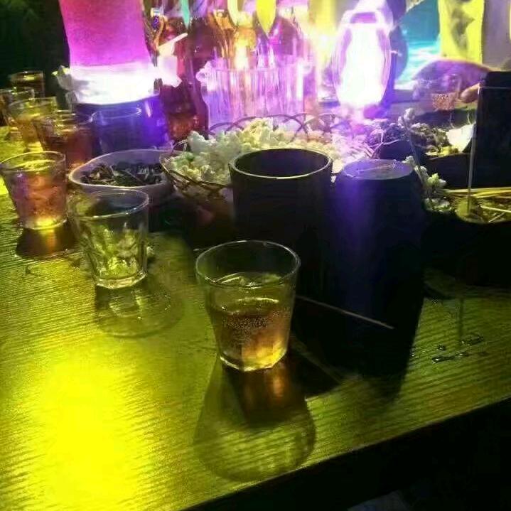 兔影戈汽车用品专卖店