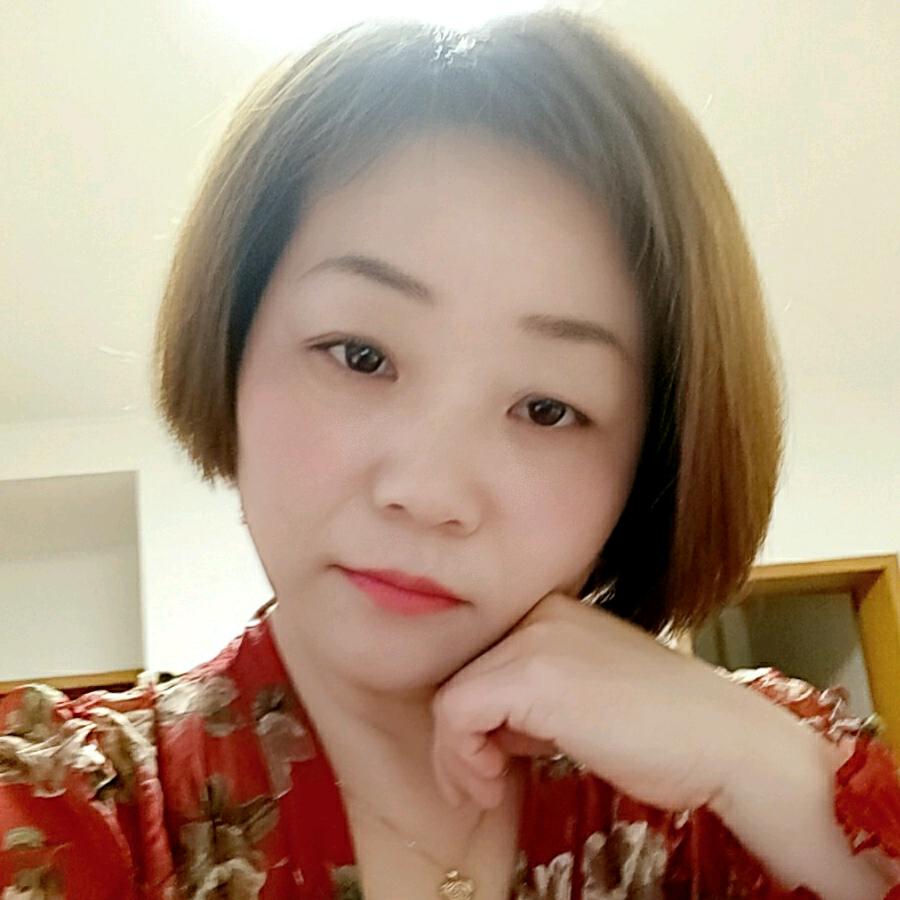 快乐的小女人