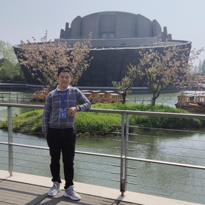 @东明