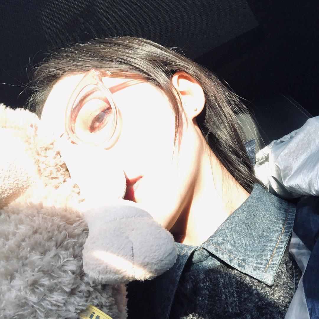 小白白爱大鼻子