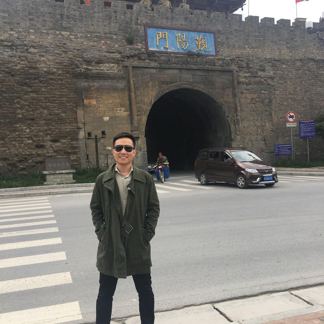 阳玥